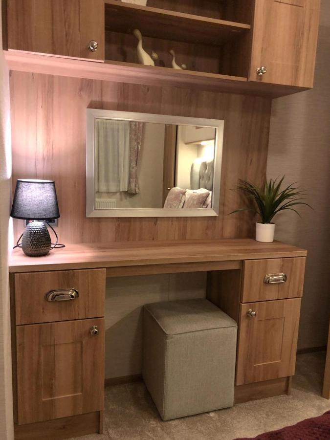 Norfolk Caravan Staycation Pet Friendly Belton with Browston ภายนอก รูปภาพ