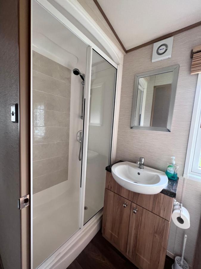 Norfolk Caravan Staycation Pet Friendly Belton with Browston ภายนอก รูปภาพ
